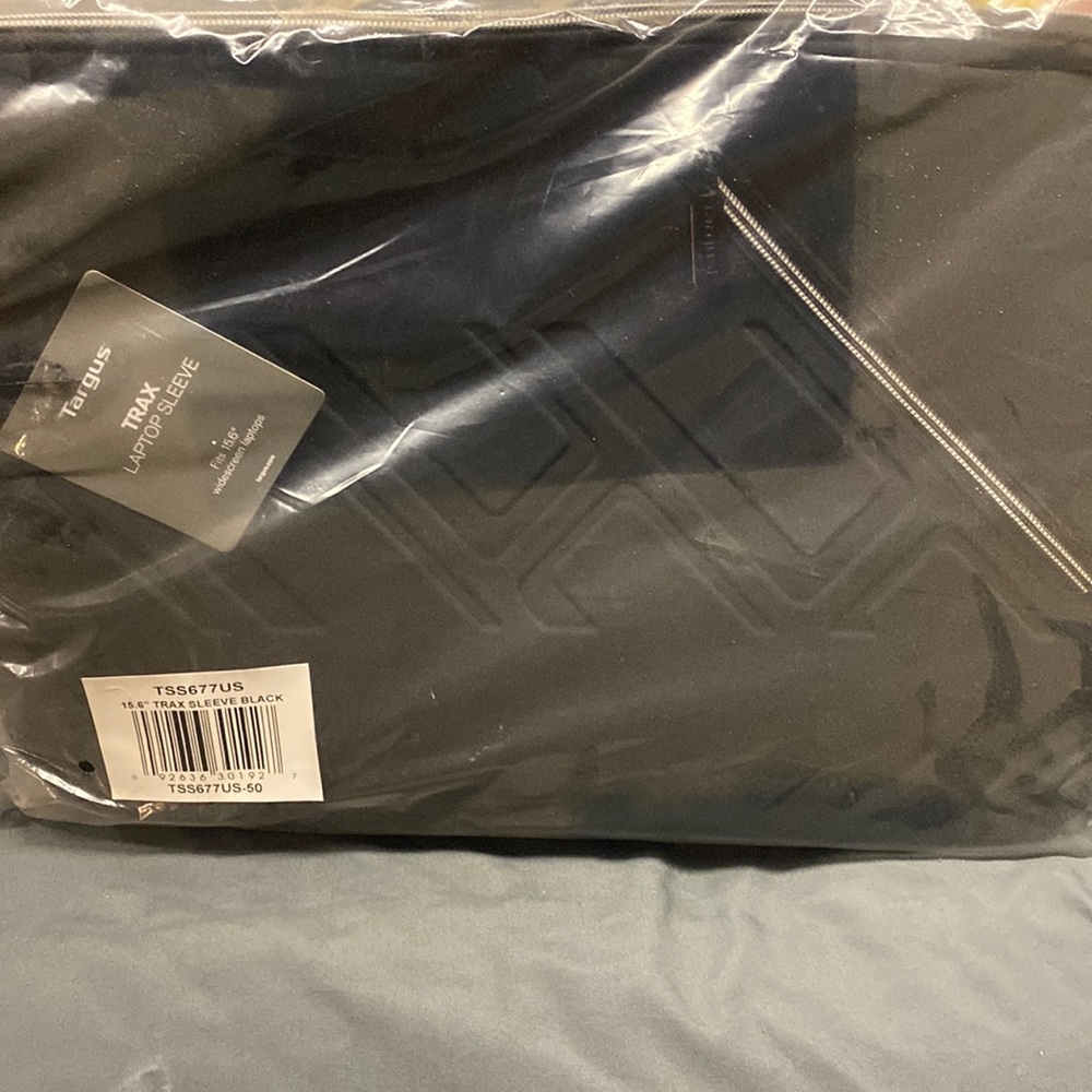 Targus soft laptop sleeve